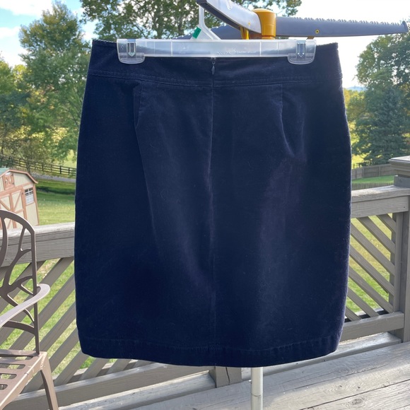 Skirt - Picture 2 of 3